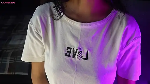 NidhiChandra online show from October 13, 2025, 1:00 pm