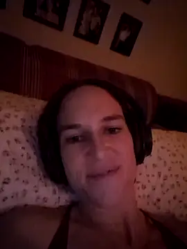 forbiddenbabygirl online show from November 5, 2025, 4:45 am