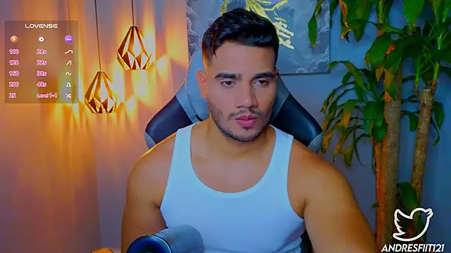 Snapshot of AndresR3 chatting on October 7, 2025, 1:03 am AndresR3 online show from October 7, 2025, 1:03 am