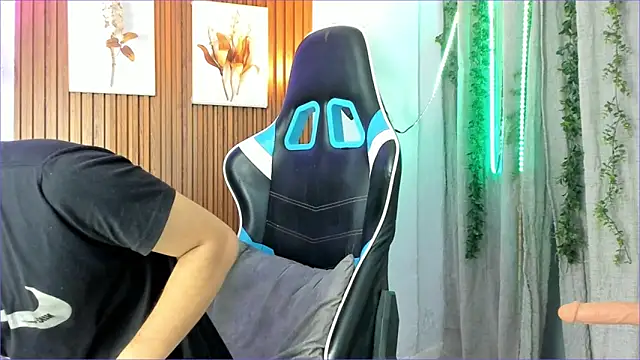 David niet online show from September 11, 2025, 5:46 pm