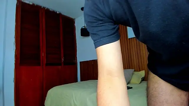 David niet online show from November 18, 2025, 6:01 pm