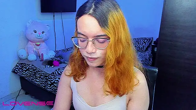 lillykittyy online show from October 20, 2025, 12:22 am