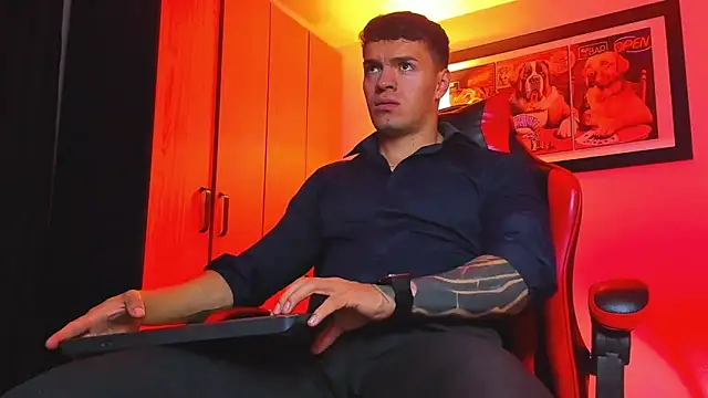 ALPHA DOMINUS  online show from December 1, 2025, 3:44 am