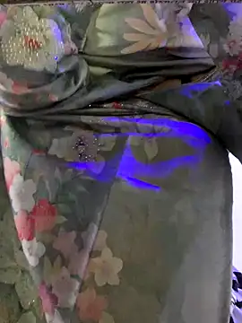 Snapshot of misharani00 chatting on October 4, 2025, 2:15 pm misharani00 online show from October 4, 2025, 2:15 pm