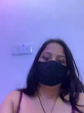 Snapshot of misharani00 chatting on October 14, 2025, 1:45 pm misharani00 online show from October 14, 2025, 1:45 pm