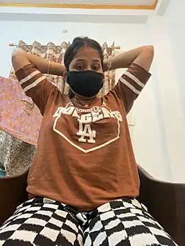 Snapshot of misharani00 chatting on October 17, 2025, 1:03 pm misharani00 online show from October 17, 2025, 1:03 pm