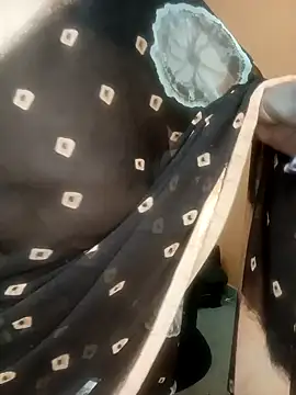 Snapshot of Chadni_kannada chatting on October 14, 2025, 7:42 am Chadni kannada online show from October 14, 2025, 7:42 am