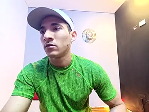 jhonny thes28 online show from November 7, 2025, 12:32 am