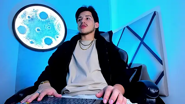 nathan-ferrara online show from September 12, 2025, 8:42 pm