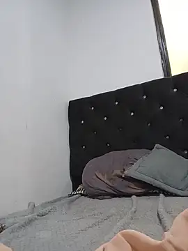 amelie sex online show from May 23, 2026, 5:17 pm
