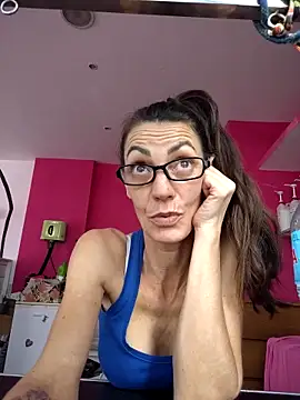 Eimikuro11 online show from October 25, 2025, 10:12 am