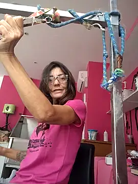 Eimikuro11 online show from November 5, 2025, 10:48 am