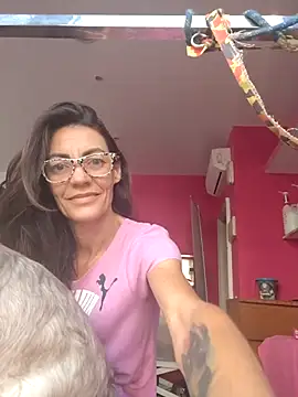 Eimikuro11 online show from November 11, 2025, 10:37 am