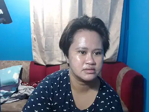 Marianne9822 online show from November 28, 2025, 4:09 pm