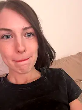 Snapshot of alwaysapril chatting on September 21, 2025, 9:16 pm alwaysapril online show from September 21, 2025, 9:16 pm