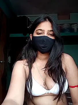 Snapshot of Snehabeauti chatting on October 21, 2025, 5:30 am Snehabeauti online show from October 21, 2025, 5:30 am