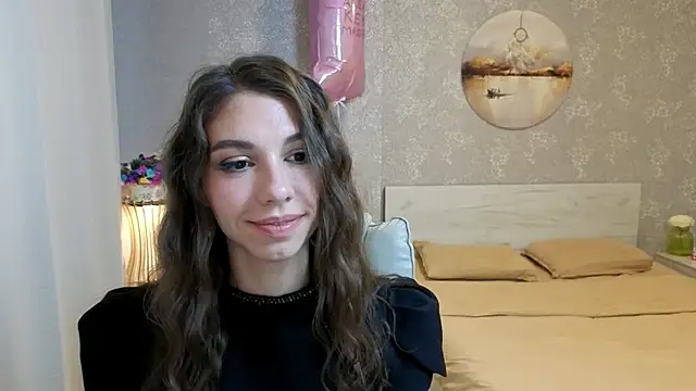 KellyShines online show from June 21, 2026, 3:14 pm