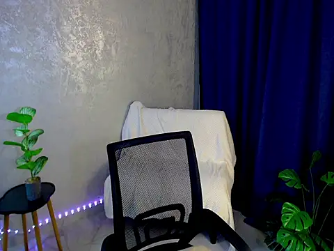 arlana klart online show from November 21, 2025, 1:26 am