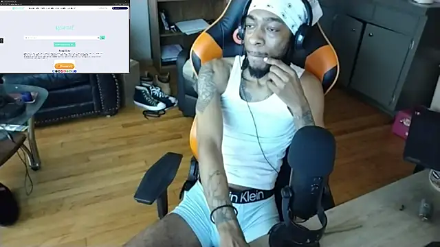 Snapshot of KasanovaFrankenstein chatting on November 8, 2025, 7:12 pm KasanovaFrankenstein online show from November 8, 2025, 7:12 pm