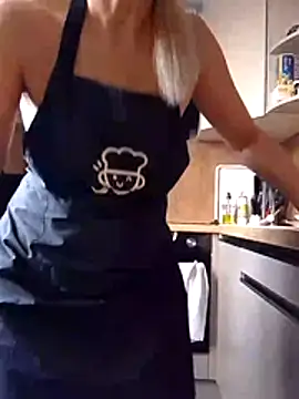 KissMiSveet online show from March 16, 2026, 7:56 am