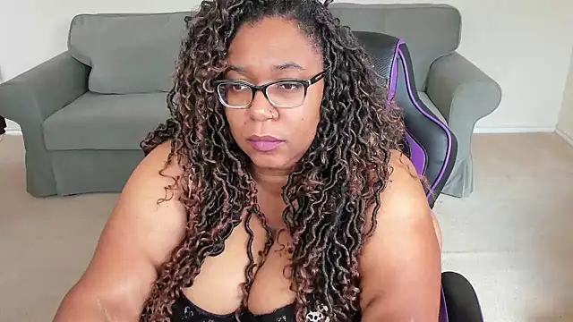 Josie4yourpleasure online show from March 26, 2026, 4:34 pm