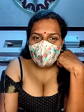 sexy aaru online show from May 5, 2026, 4:20 am