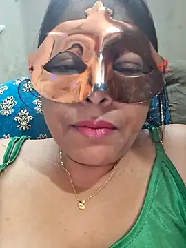 Snapshot of SIMIHOT chatting on October 6, 2025, 3:42 pm SIMIHOT online show from October 6, 2025, 3:42 pm