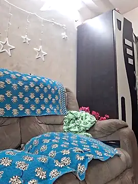 Snapshot of SIMIHOT chatting on October 15, 2025, 7:52 am SIMIHOT online show from October 15, 2025, 7:52 am