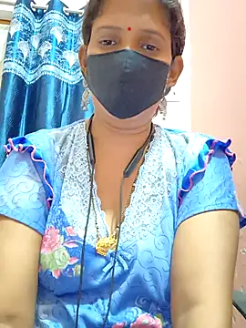 Sonalihot  online show from October 11, 2025, 6:28 pm