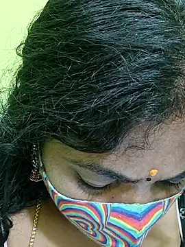Snapshot of Tamil_Mithra chatting on April 21, 2026, 2:01 pm Tamil Mithra online show from April 21, 2026, 2:01 pm