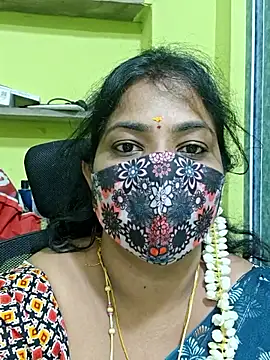 Snapshot of Tamil_Mithra chatting on June 8, 2026, 5:24 pm Tamil Mithra online show from June 8, 2026, 5:24 pm