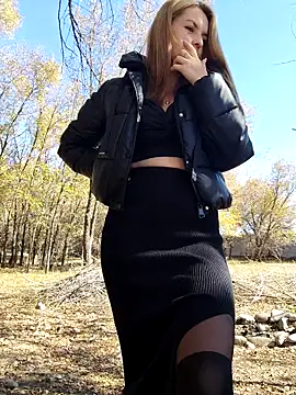 Snapshot of YOOUR_EVAA chatting on October 8, 2025, 7:39 am YOOUR EVAA online show from October 8, 2025, 7:39 am