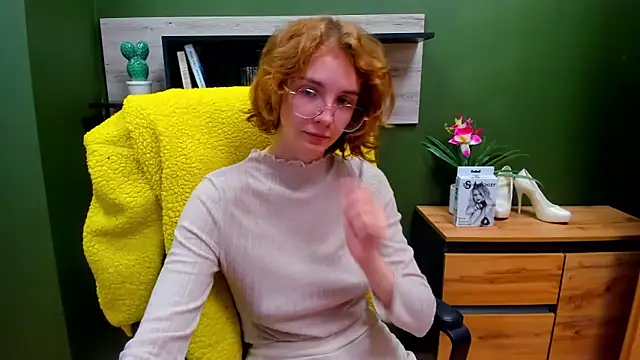 Snapshot of juicyPenny chatting on September 23, 2025, 6:27 am juicyPenny online show from September 23, 2025, 6:27 am