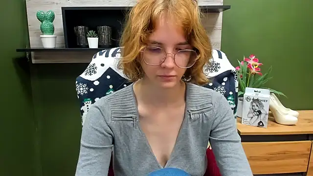 Snapshot of juicyPenny chatting on October 3, 2025, 6:21 am juicyPenny online show from October 3, 2025, 6:21 am