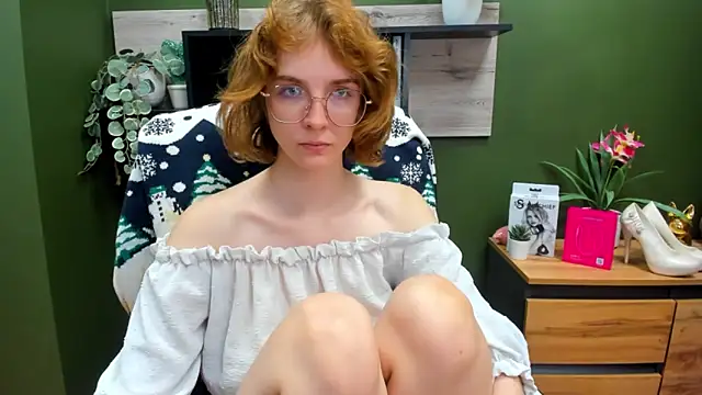 Snapshot of juicyPenny chatting on October 27, 2025, 7:34 am juicyPenny online show from October 27, 2025, 7:34 am