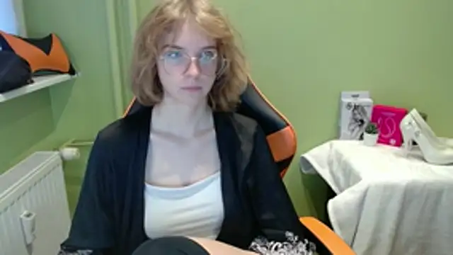 Snapshot of juicyPenny chatting on November 20, 2025, 7:30 am juicyPenny online show from November 20, 2025, 7:30 am