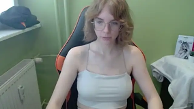 Snapshot of juicyPenny chatting on November 27, 2025, 8:05 am juicyPenny online show from November 27, 2025, 8:05 am