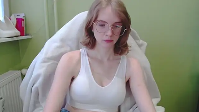 Snapshot of juicyPenny chatting on January 19, 2026, 7:34 am juicyPenny online show from January 19, 2026, 7:34 am