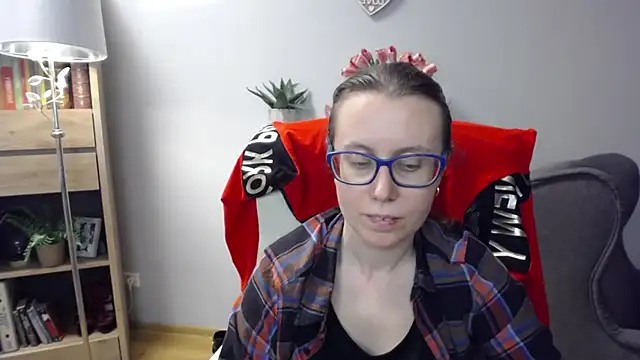 sweetxLizzy online show from April 9, 2026, 6:19 am