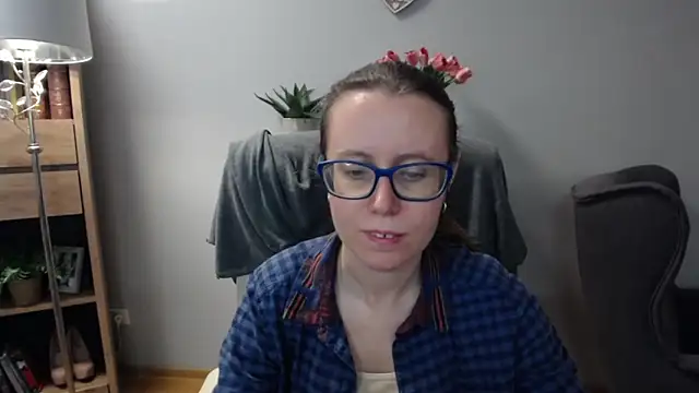 sweetxLizzy online show from April 17, 2026, 4:26 am