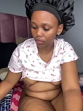 Snapshot of Abby_108 chatting on December 15, 2025, 6:06 am Abby 108 online show from December 15, 2025, 6:06 am