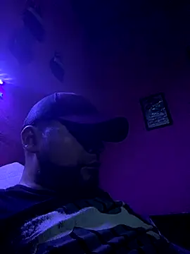 Snapshot of RandalHot chatting on October 24, 2025, 5:48 am RandalHot online show from October 24, 2025, 5:48 am