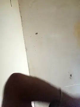 Snapshot of RandalHot chatting on November 30, 2025, 8:18 am RandalHot online show from November 30, 2025, 8:18 am