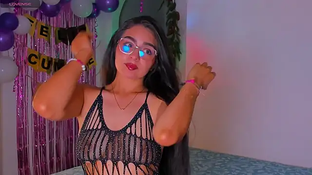 Snapshot of latingabby chatting on November 6, 2025, 1:28 am latingabby online show from November 6, 2025, 1:28 am