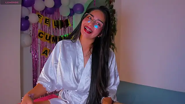 Snapshot of latingabby chatting on November 6, 2025, 9:37 pm latingabby online show from November 6, 2025, 9:37 pm