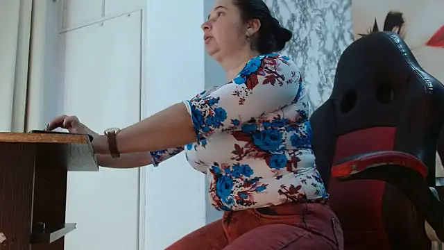 mariani smith online show from September 23, 2025, 11:57 am