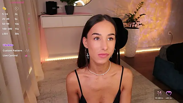 Katherinepinke online show from April 16, 2026, 7:03 pm