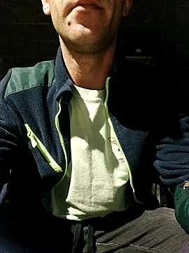 Snapshot of Czarnoksieznik chatting on November 10, 2025, 3:33 pm Czarnoksieznik online show from November 10, 2025, 3:33 pm