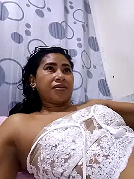 PERLA BLACK  online show from October 13, 2025, 10:48 am