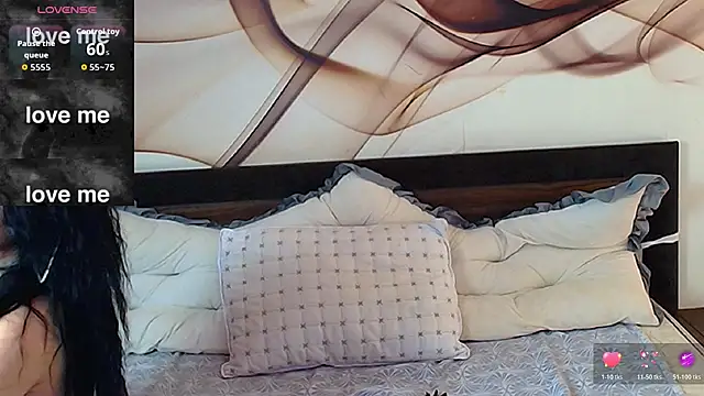 NaomiScarlet online show from March 12, 2026, 9:26 am